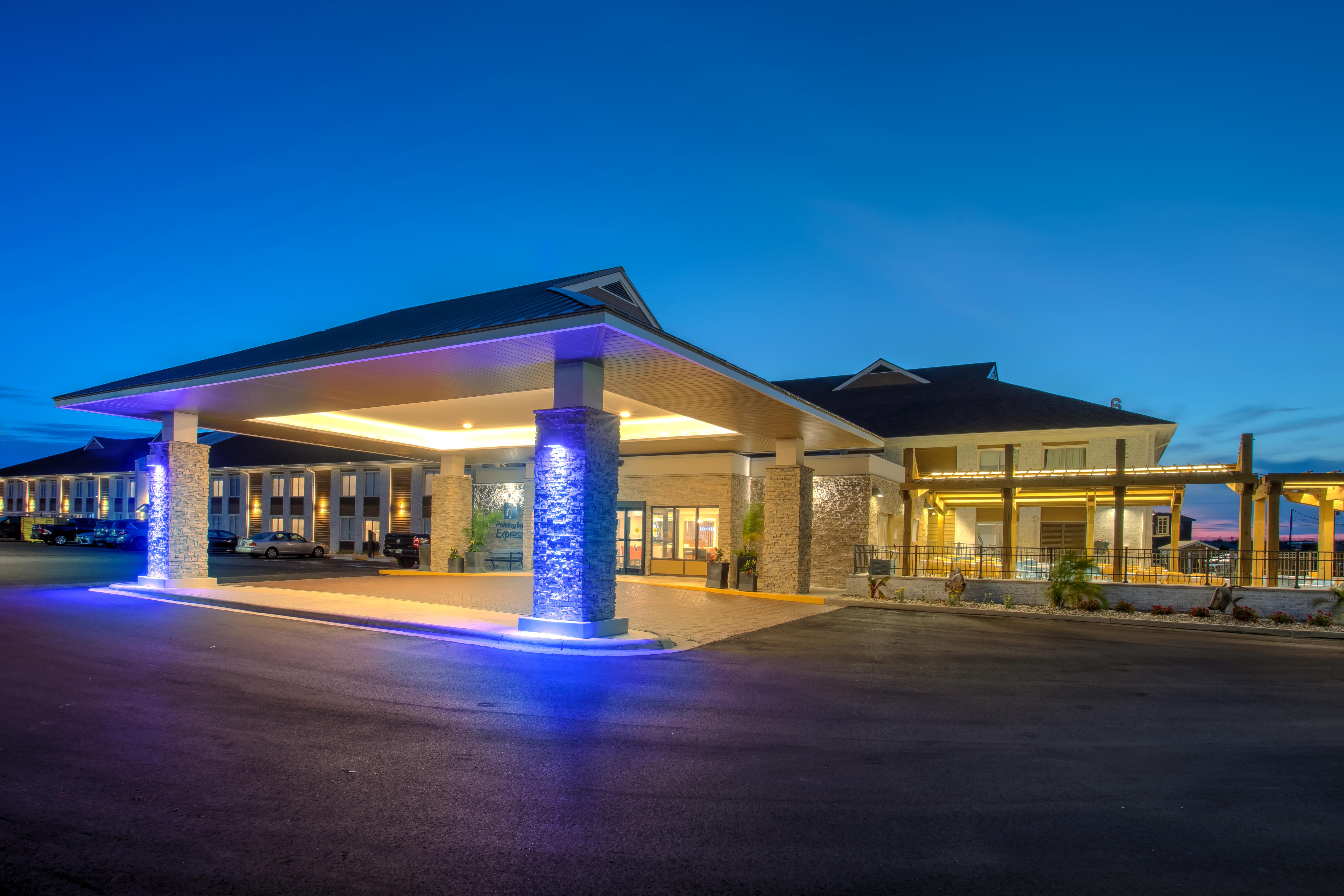 Holiday Inn Express Kitty Hawk - Outer Banks, An Ihg Hotel Exterior photo